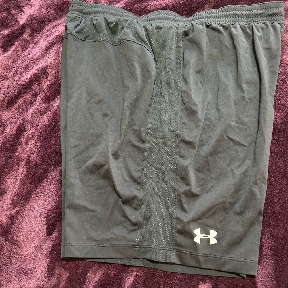 Under Armour Men's Dark Gray Athletic Shorts